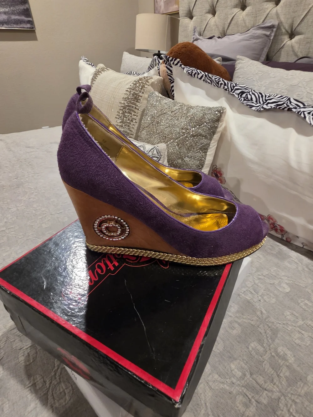 Apple Bottoms Purple Peep-Toe Platform Heels with Gold Trim